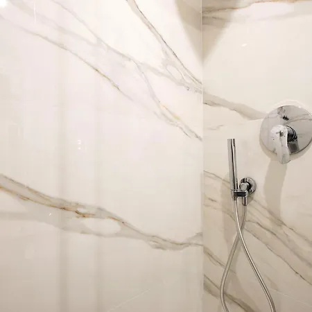 Venus Allbnb بيت ضيافة 4*