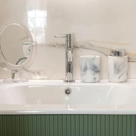 Venus Allbnb بيت ضيافة روما